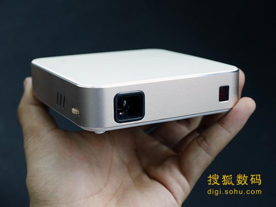 根据980影院，为您生成一个包含3个长尾关键词的SEO标题：

**980影院在线观看免费电影 - 最新高清影视资源推荐与热播剧集抢先看**