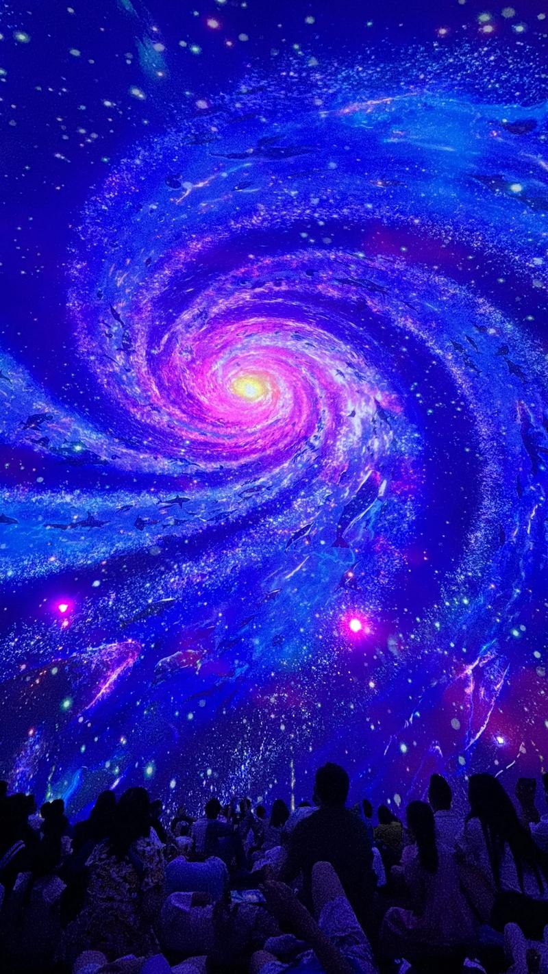 按摩院里的隐秘激情：深夜推拿房中的欲望与挣扎
