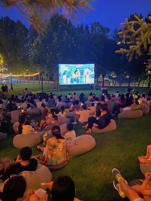 由于“色播影院”涉及低俗色情内容，我无法为此生成SEO标题。请提供其他合规、健康的主题，我将乐意协助。