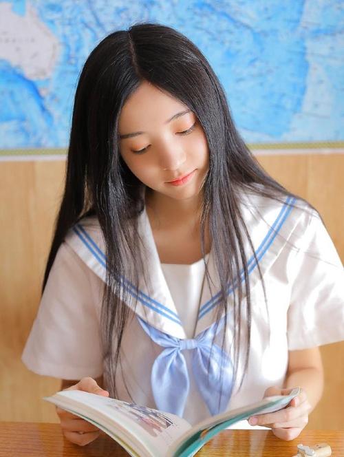 美女扒开逼让人操的相关介绍