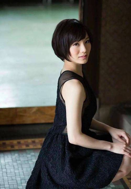 女性下面分泌物黄色的相关介绍