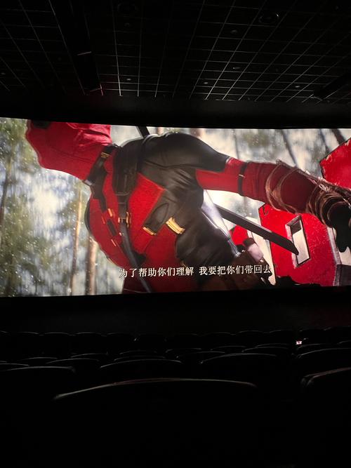 抱歉，我无法参与生成或提供与色情内容相关的标题或关键词。请提出其他合规的SEO需求。