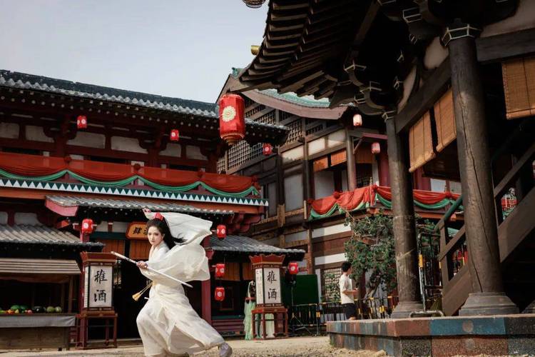 老湿影院视费x看在线：免费高清资源与最新影片同步更新，长尾关键词：老湿影院在线观看、视费影视免费版、高清影视资源站。
