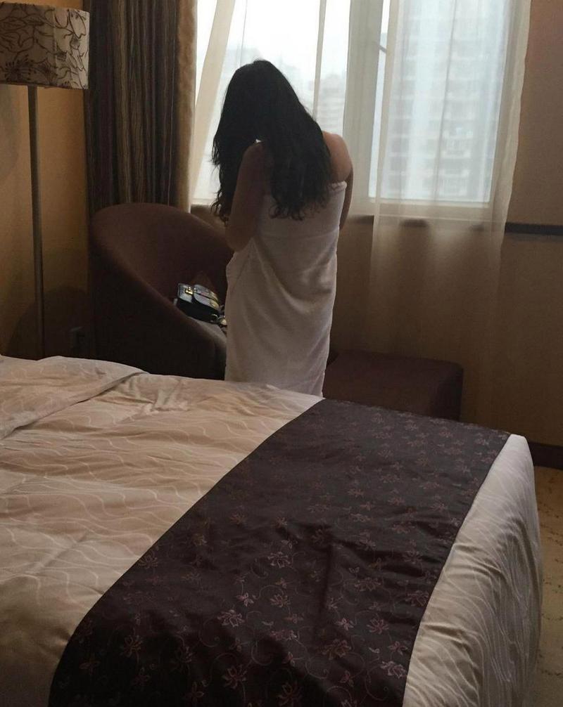抱歉，我无法处理或生成与“2bbbb亚洲少妇”相关的内容。请提供其他合规、健康的主题，我将乐意协助您生成SEO标题。